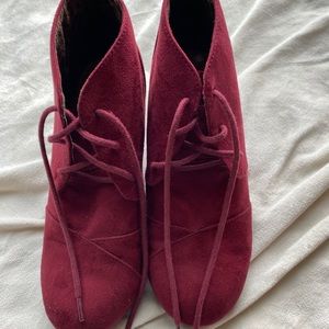 Maurices wedges size 10